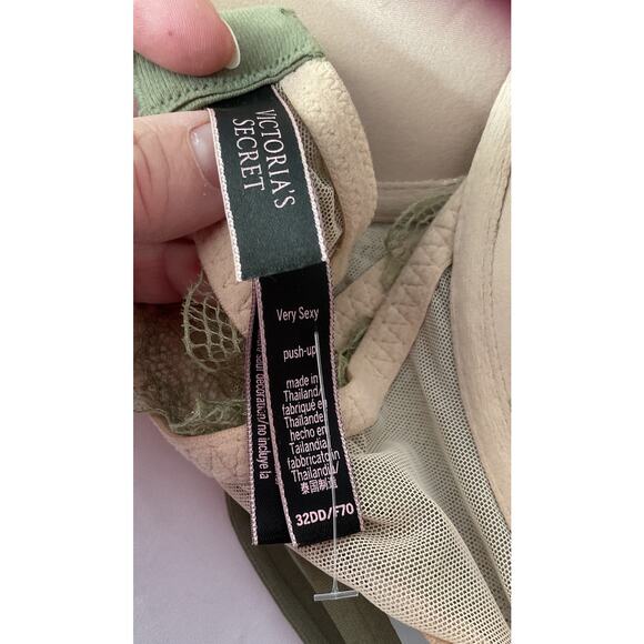 Victoria's Secret Very Sexy Green Beige Lace Push Up Bra 32 DD EXCELLENT - Picture 6 of 6